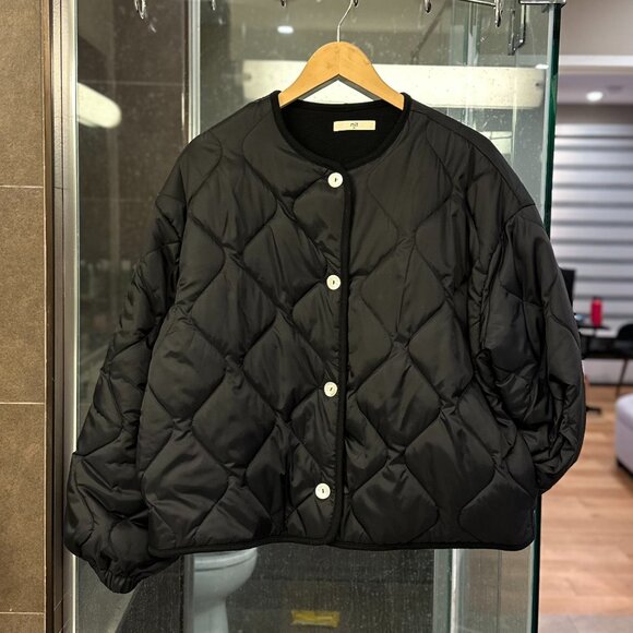 NLT Nubi Boxy Oversized Quilted Bubble Sleeve Jacket (Black) - Picture 8 of 16